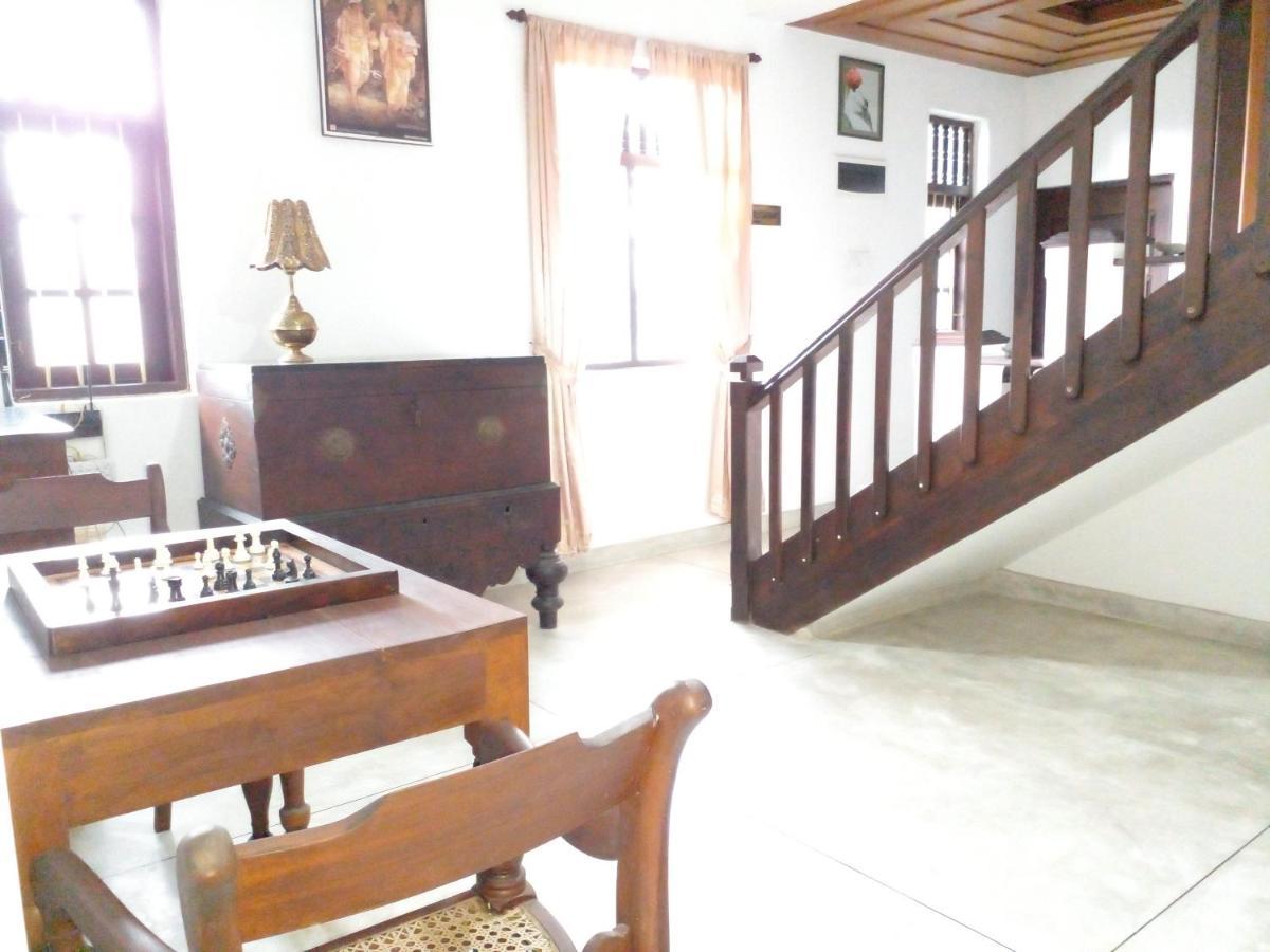 Muduna Walawwa Resort Kandy Dış mekan fotoğraf