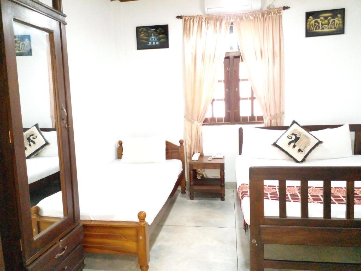 Muduna Walawwa Resort Kandy Dış mekan fotoğraf