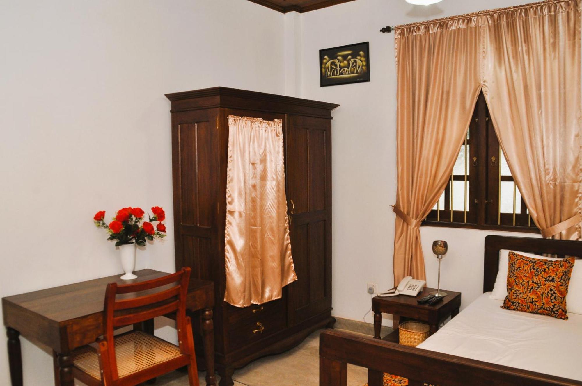 Muduna Walawwa Resort Kandy Dış mekan fotoğraf